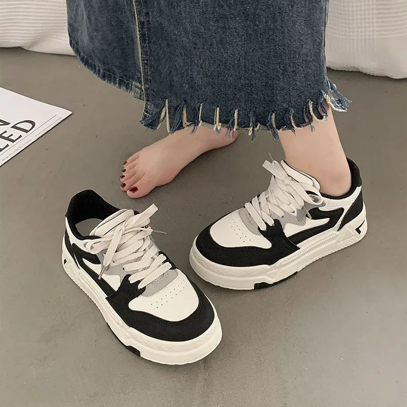 Brand Leather Women's Sneakers White Platform Woman Sports Sneakers Female Vulcanized Shoes Sneakers Casual Ladies Trainers2024