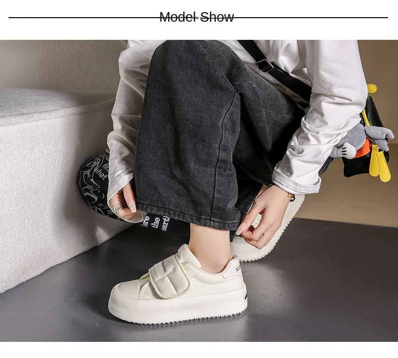 New Women Sneakers Fashion Comfortable Bread Shoes Trend Board Shoes Convenient Thick Sole Casual Sneakers