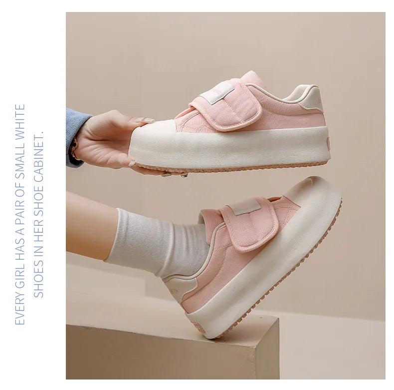 New Women Sneakers Fashion Comfortable Bread Shoes Trend Board Shoes Convenient Thick Sole Casual Sneakers