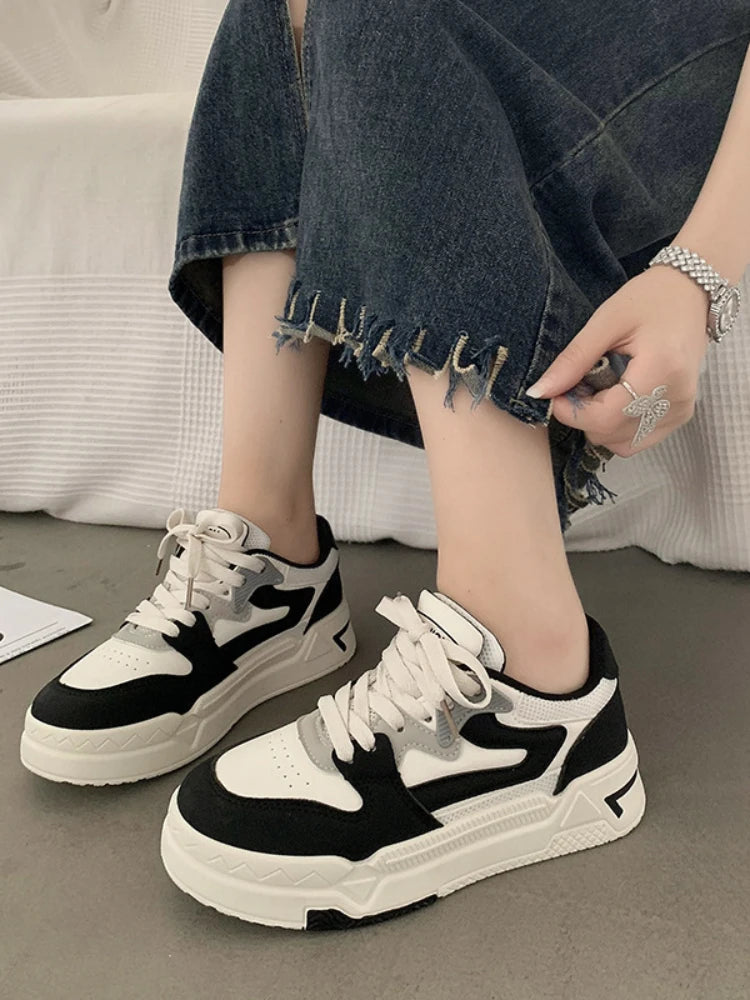 Brand Leather Women's Sneakers White Platform Woman Sports Sneakers Female Vulcanized Shoes Sneakers Casual Ladies Trainers2024