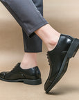 New Men Dress Shoes Luxury Brand Business Leather Shoes for Mens Comfortable Pointed Social Shoe Male Black Casual Wedding Shoes